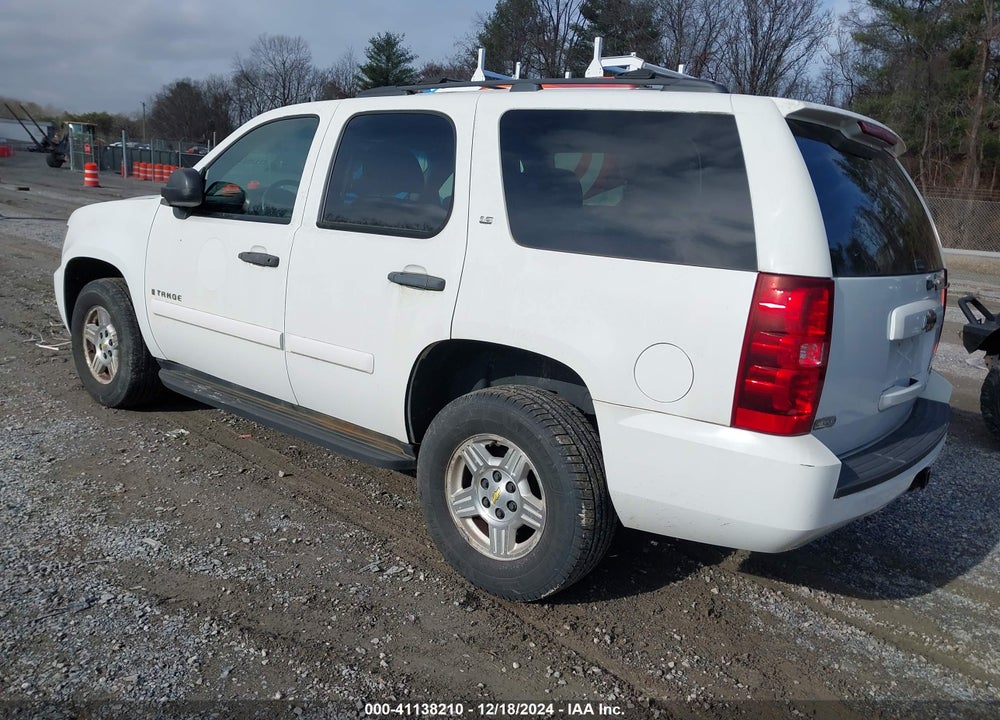 2008 CHEVROLET TAHOE LS VIN: 1GNFK130X8R275556