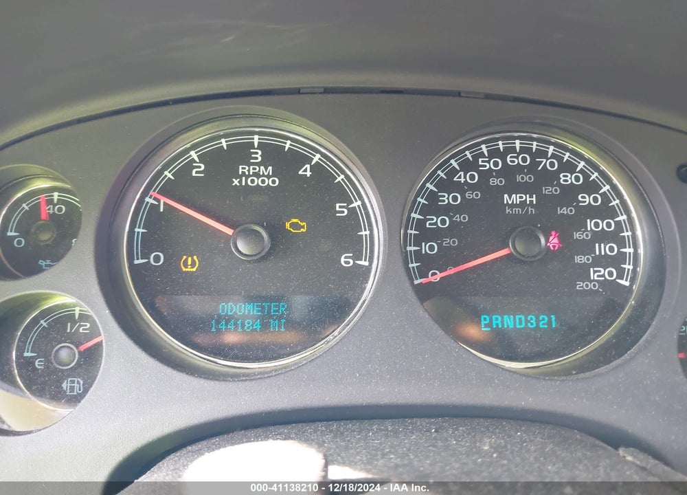 2008 CHEVROLET TAHOE LS VIN: 1GNFK130X8R275556