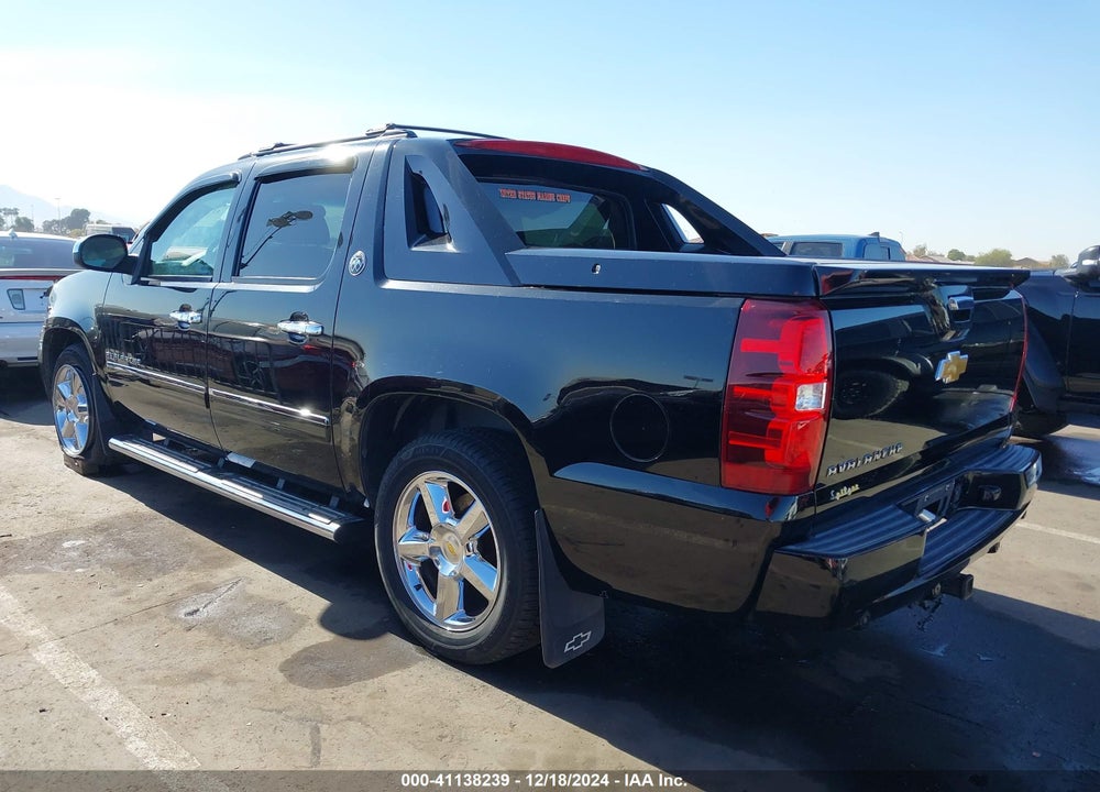 2013 CHEVROLET AVALANCHE LTZ VIN: 3GNTKGE75DG379656