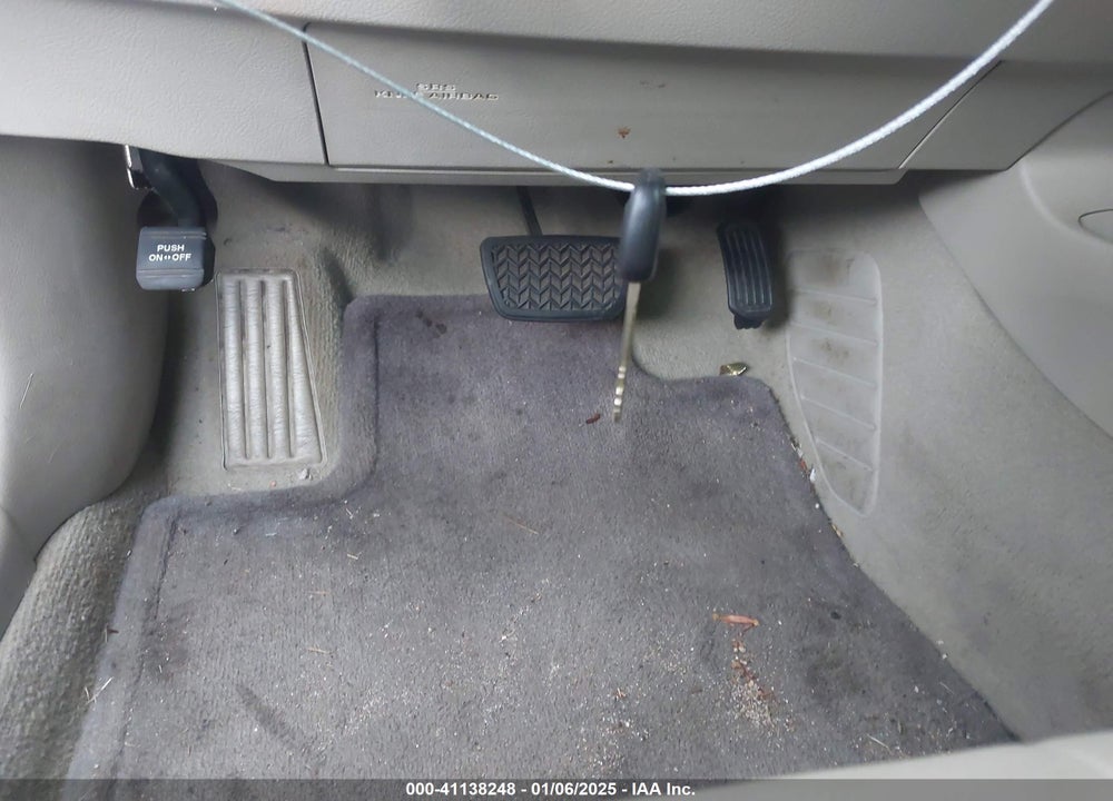 2011 TOYOTA CAMRY LE VIN: 4T1BF3EK4BU624183