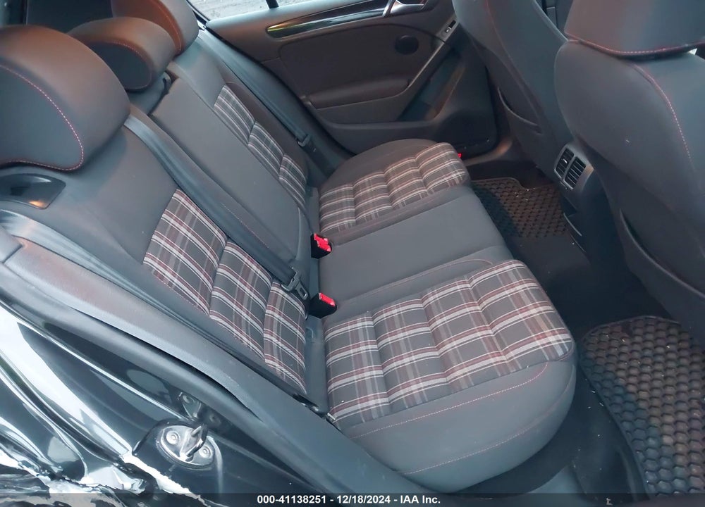 2012 VOLKSWAGEN GTI 4-DOOR VIN: WVWHV7AJ3CW265789
