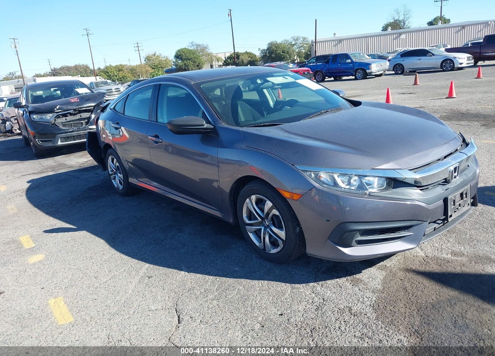 2018 HONDA CIVIC LX VIN: 2HGFC2F5XJH518552