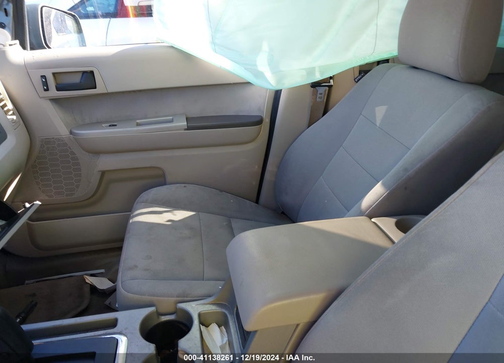 2011 FORD ESCAPE XLT VIN: 1FMCU0DG0BKB09537