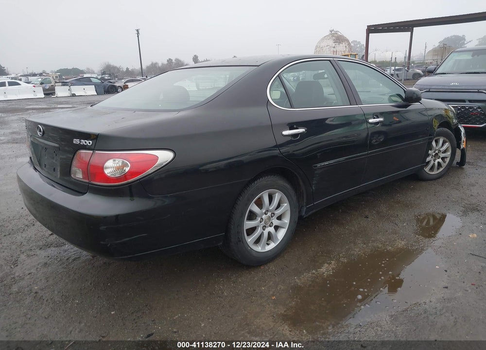 2003 LEXUS ES 300 VIN: JTHBF30G136003589