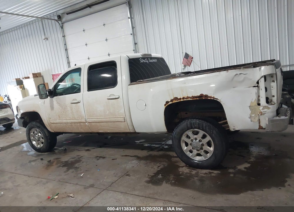 2014 CHEVROLET SILVERADO 3500HD LTZ VIN: 1GC4K1E88EF119158