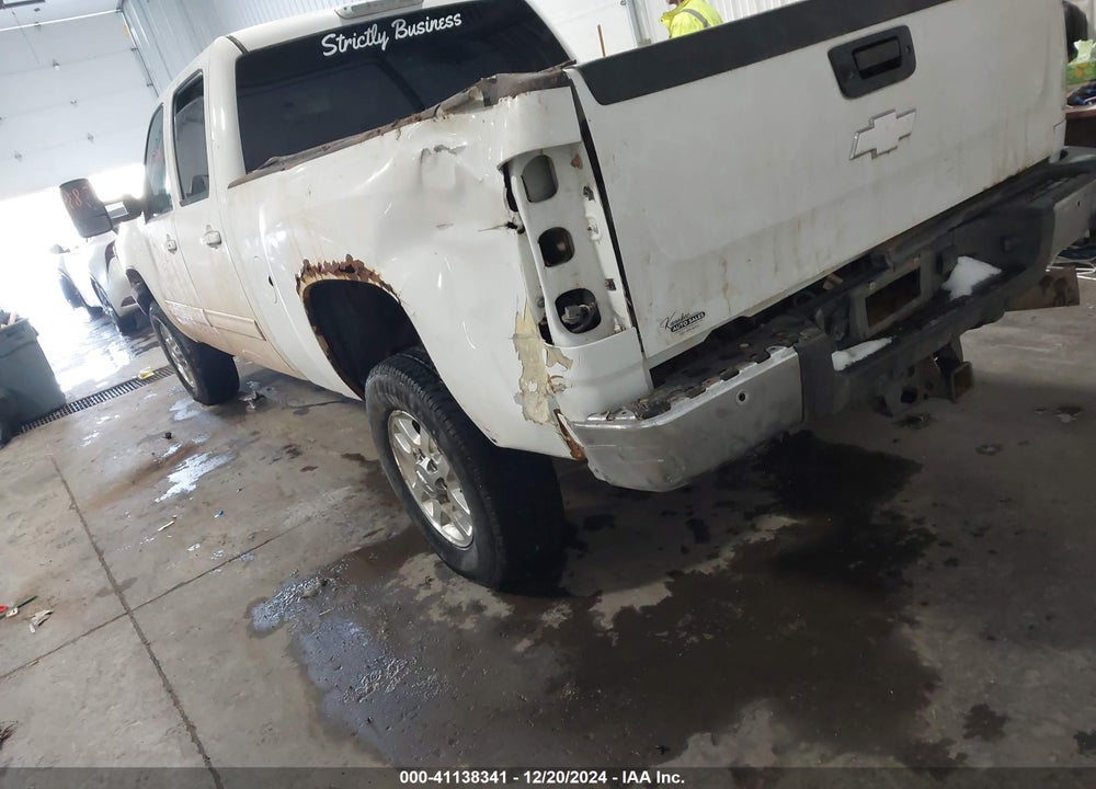 2014 CHEVROLET SILVERADO 3500HD LTZ VIN: 1GC4K1E88EF119158