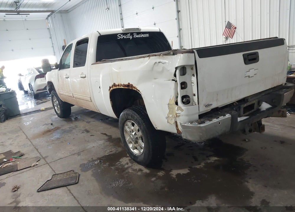 2014 CHEVROLET SILVERADO 3500HD LTZ VIN: 1GC4K1E88EF119158
