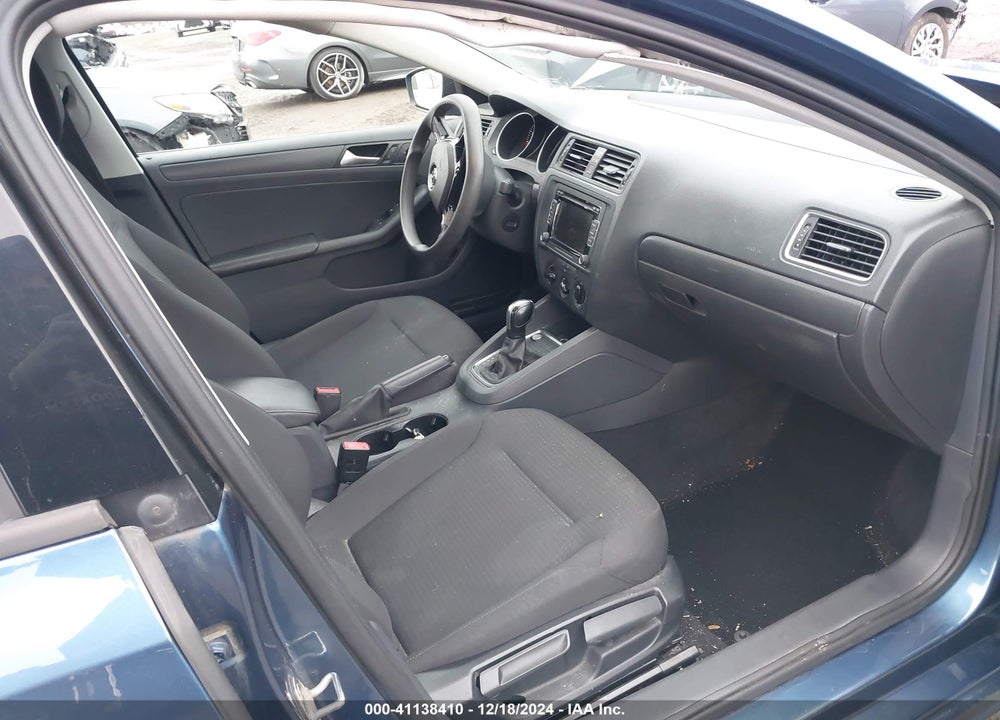 2015 VOLKSWAGEN JETTA VIN: 3VW2K7AJ5FM406555