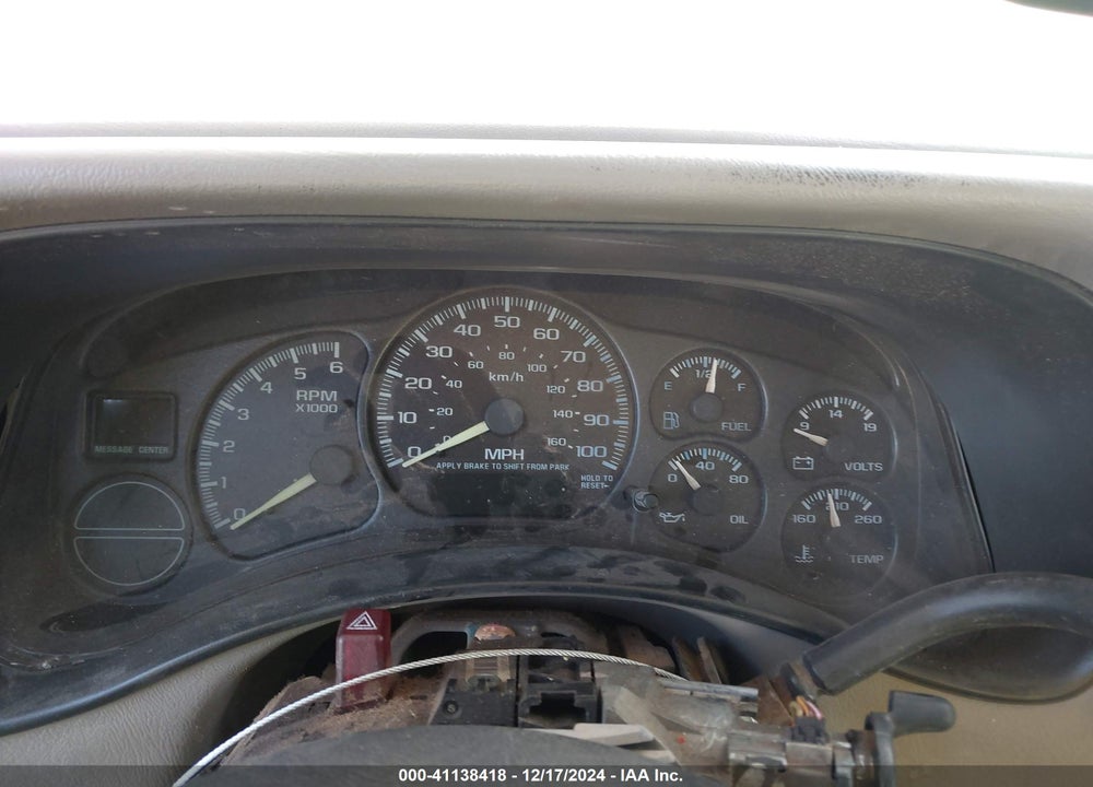 2002 CHEVROLET SUBURBAN 1500 LS VIN: 3GNEC16Z02G296197