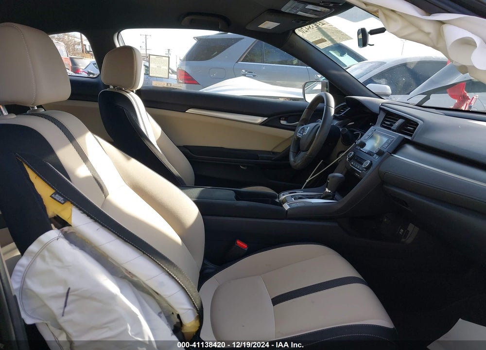 2018 HONDA CIVIC LX VIN: 2HGFC4B57JH309027