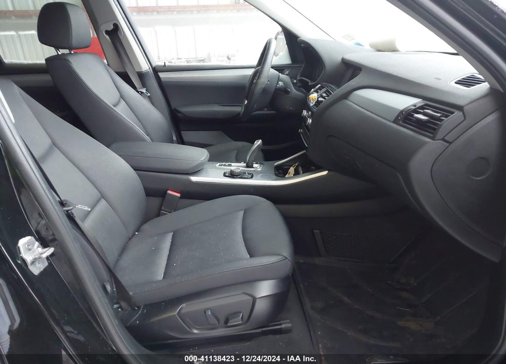 2017 BMW X3 XDRIVE28I VIN: 5UXWX9C54H0T09840