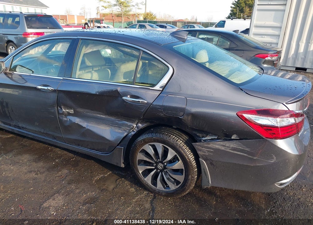 2017 HONDA ACCORD HYBRID TOURING VIN: JHMCR6F76HC027870