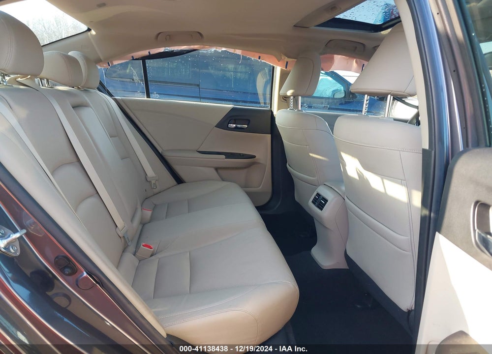 2017 HONDA ACCORD HYBRID TOURING VIN: JHMCR6F76HC027870