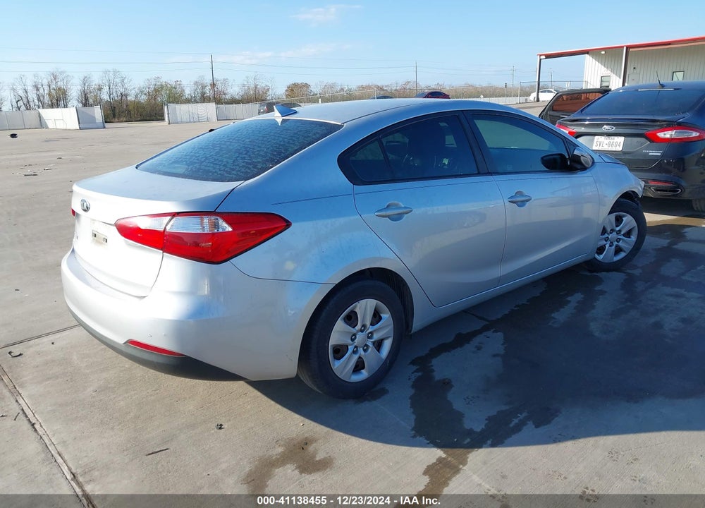 2016 KIA FORTE LX VIN: KNAFK4A65G5535656
