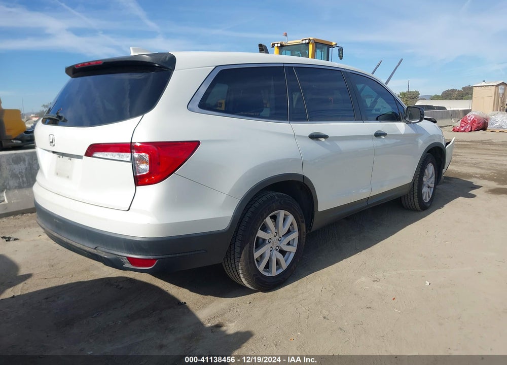 2019 HONDA PILOT LX VIN: 5FNYF5H13KB022798