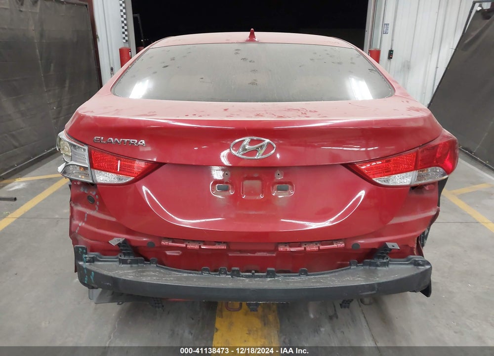 2013 HYUNDAI ELANTRA VIN: KMHDH4AE8DU937751