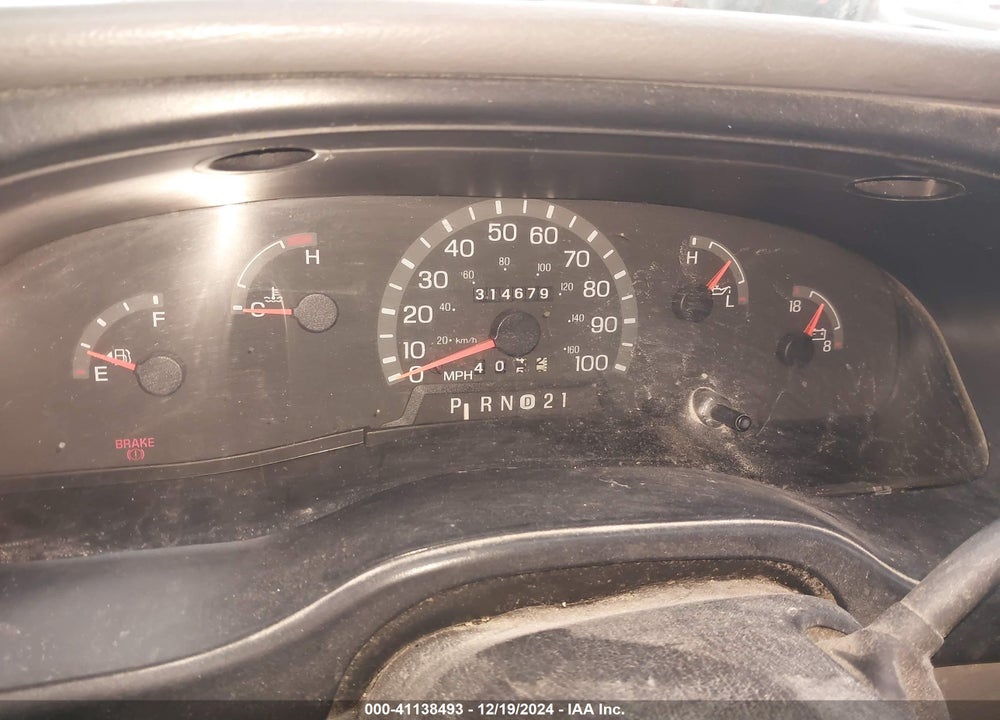 2000 FORD E-250 COMMERCIAL VIN: 1FTNE2422YHB86975