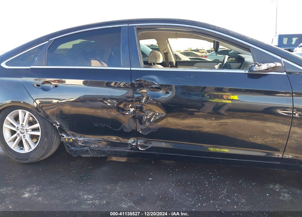 2015 HYUNDAI SONATA SE VIN: 5NPE24AF6FH171549