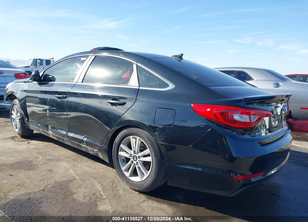 2015 HYUNDAI SONATA SE VIN: 5NPE24AF6FH171549