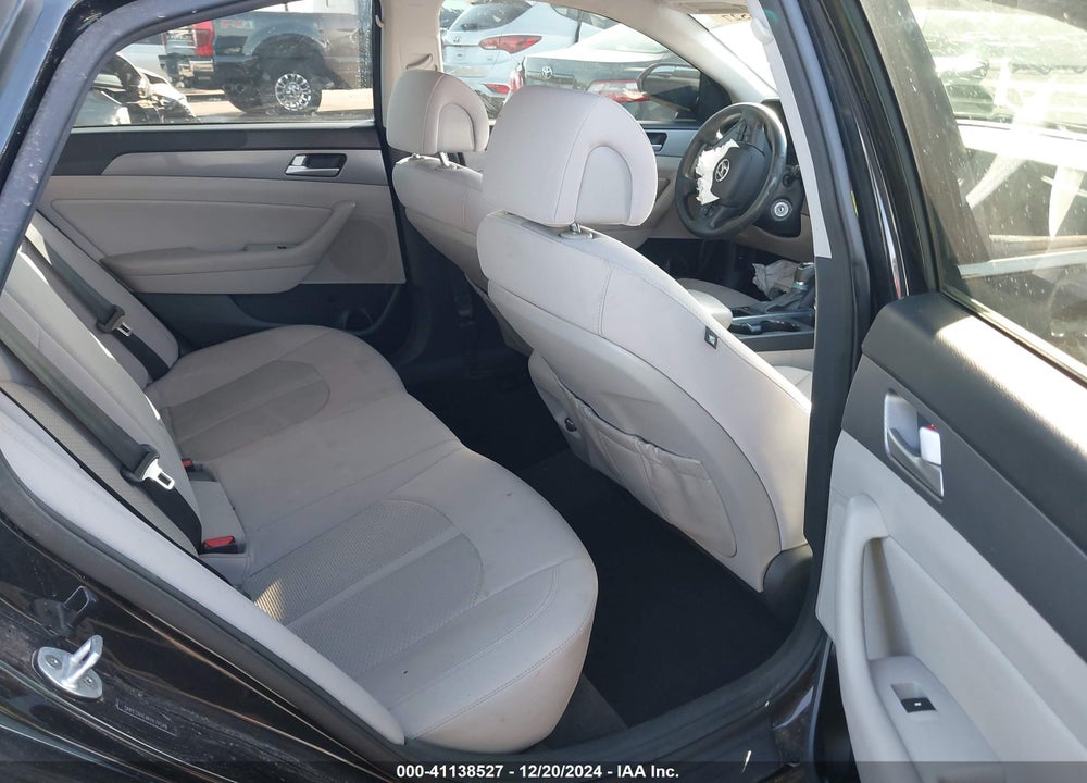 2015 HYUNDAI SONATA SE VIN: 5NPE24AF6FH171549