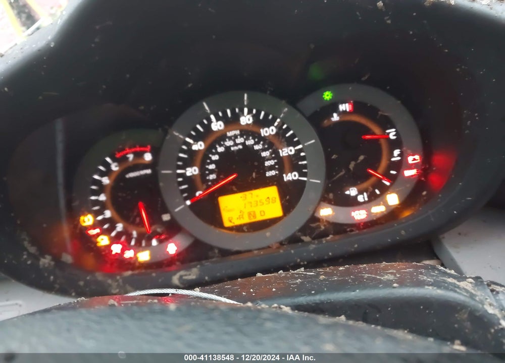 2011 TOYOTA RAV4 VIN: 2T3BF4DV5BW088112