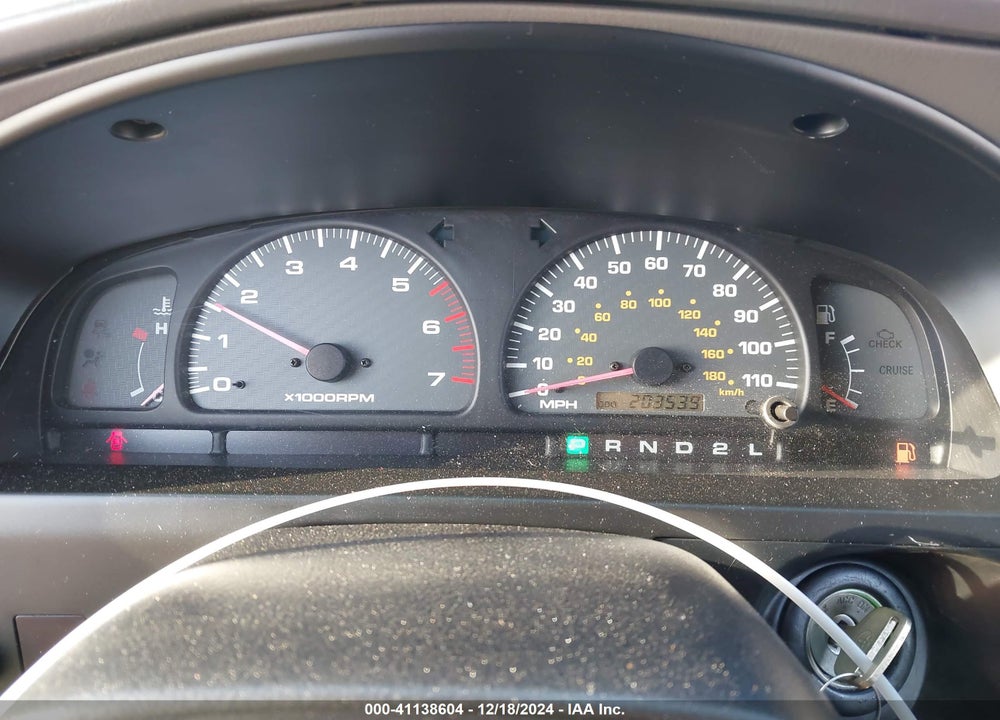 2002 TOYOTA 4RUNNER SR5 V6 VIN: JT3GN86R620255103