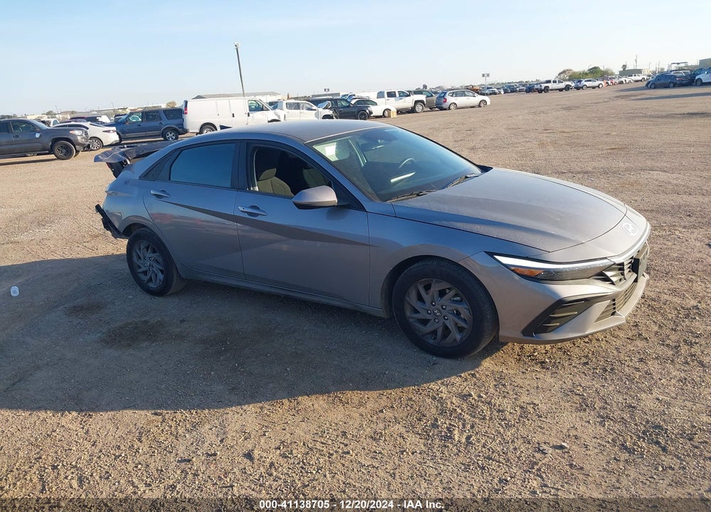2024 HYUNDAI ELANTRA SEL VIN: KMHLM4DG5RU795435