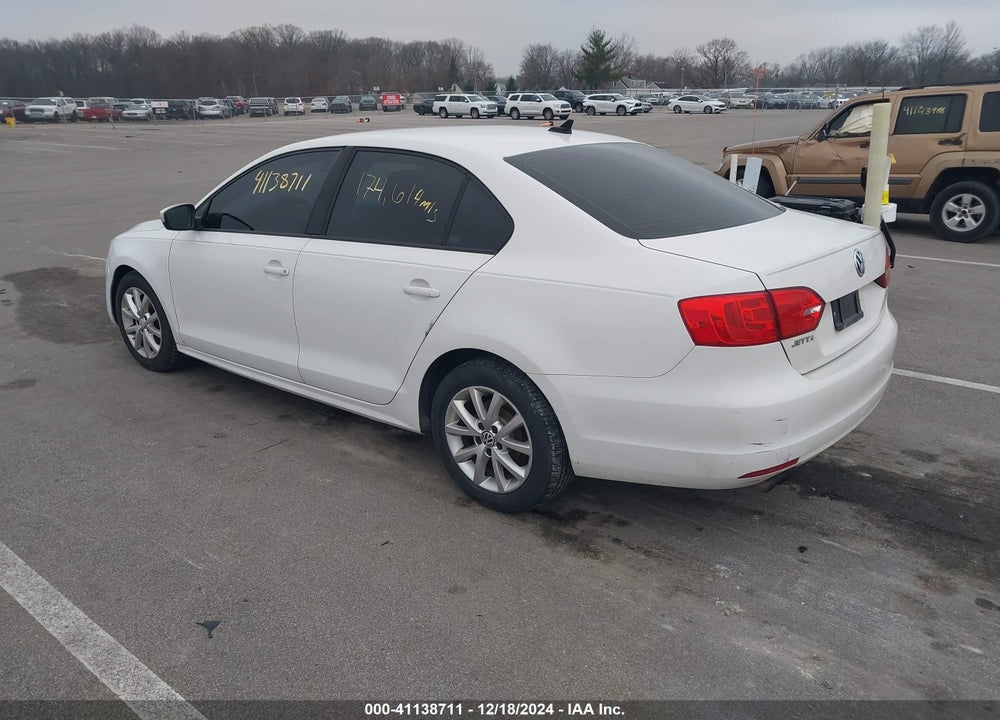 2011 VOLKSWAGEN JETTA 2.5L SE VIN: 3VWDX7AJ6BM331255