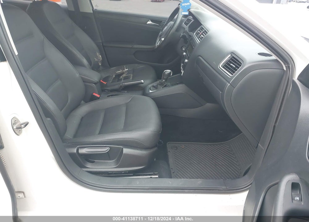 2011 VOLKSWAGEN JETTA 2.5L SE VIN: 3VWDX7AJ6BM331255