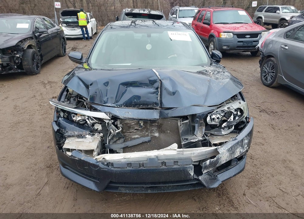 2017 HONDA CIVIC VIN: 19XFC2F58HE077394