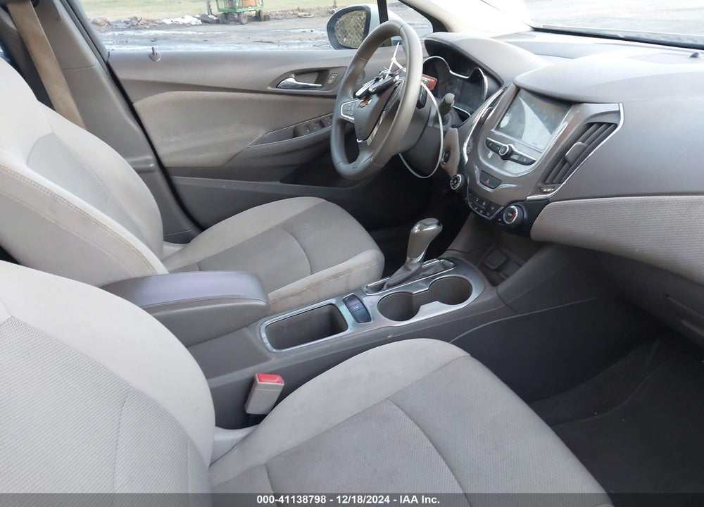 2017 CHEVROLET CRUZE LT AUTO VIN: 3G1BE6SM5HS615279