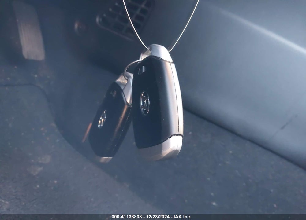 2023 HYUNDAI VENUE VIN: KMHRC8A39PU270851