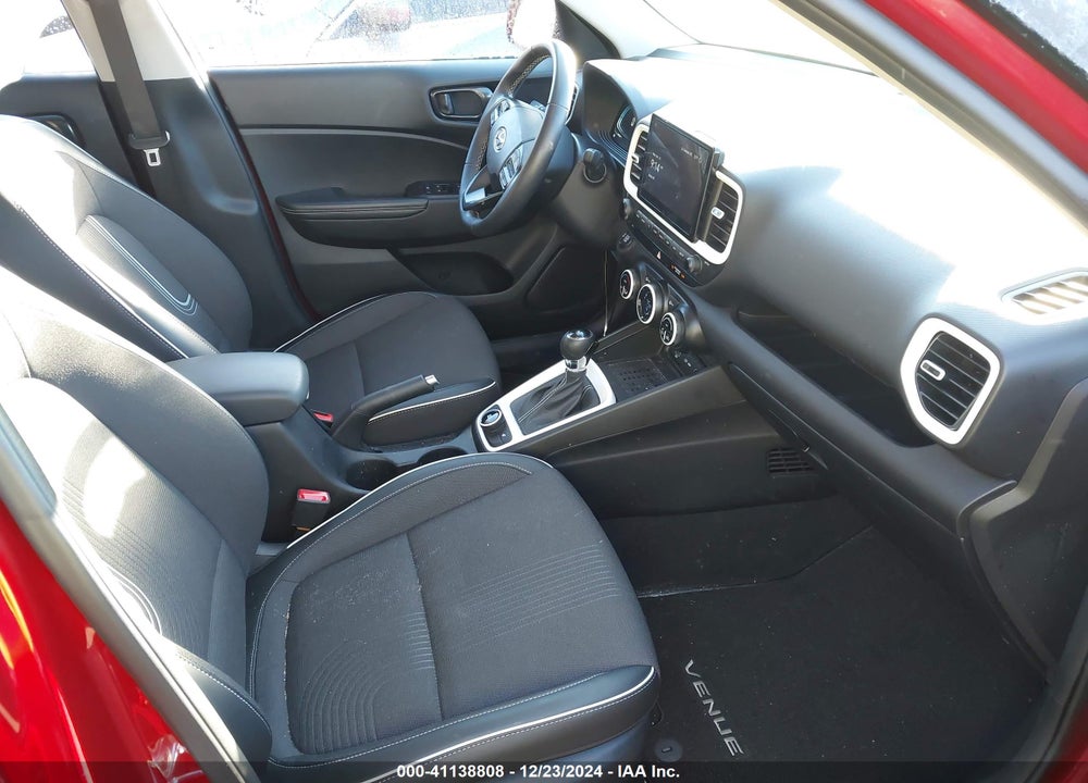 2023 HYUNDAI VENUE VIN: KMHRC8A39PU270851