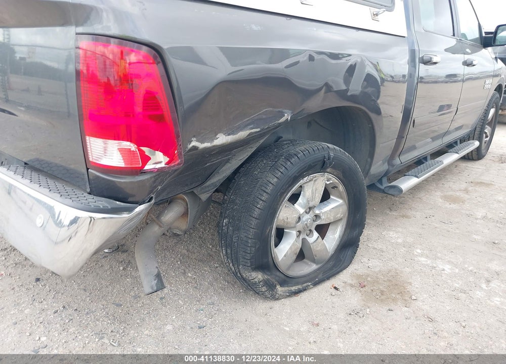 2017 RAM 1500 VIN: 1C6RR6LG8HS505512
