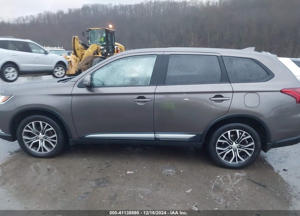 2018 MITSUBISHI OUTLANDER VIN: JA4AZ3A33JZ070992