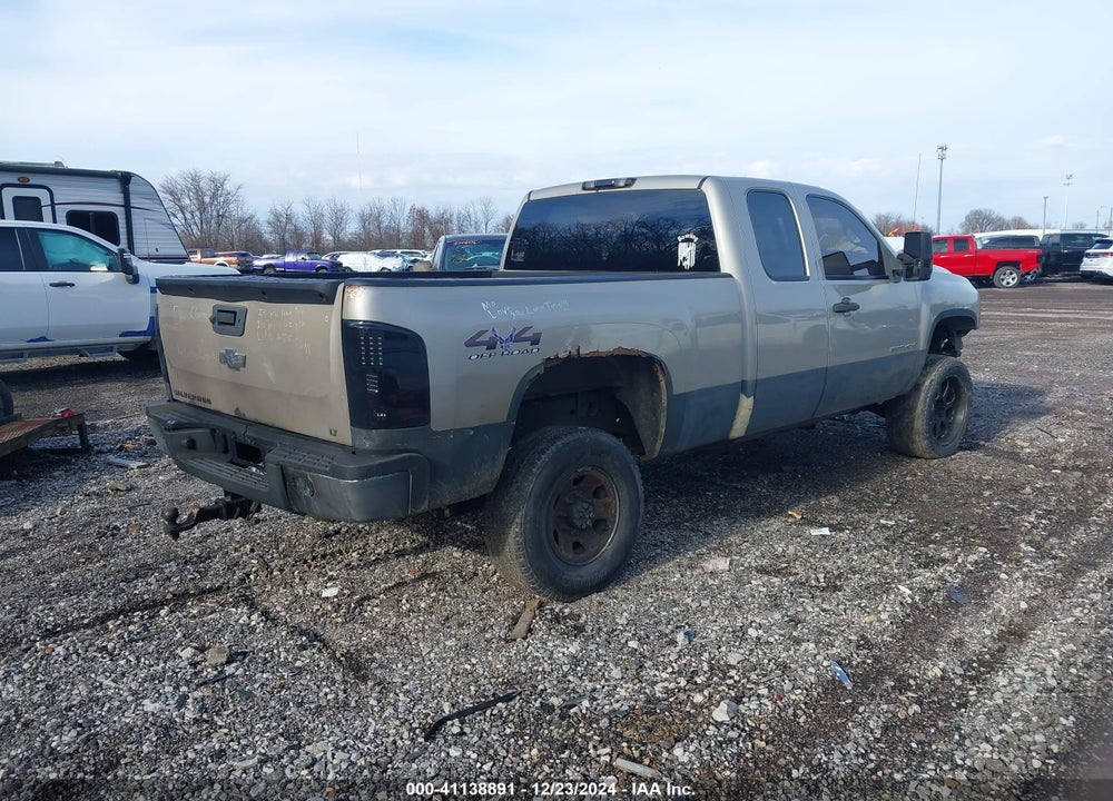 2008 CHEVROLET SILVERADO 2500HD LT2 VIN: 1GCHK29658E172264