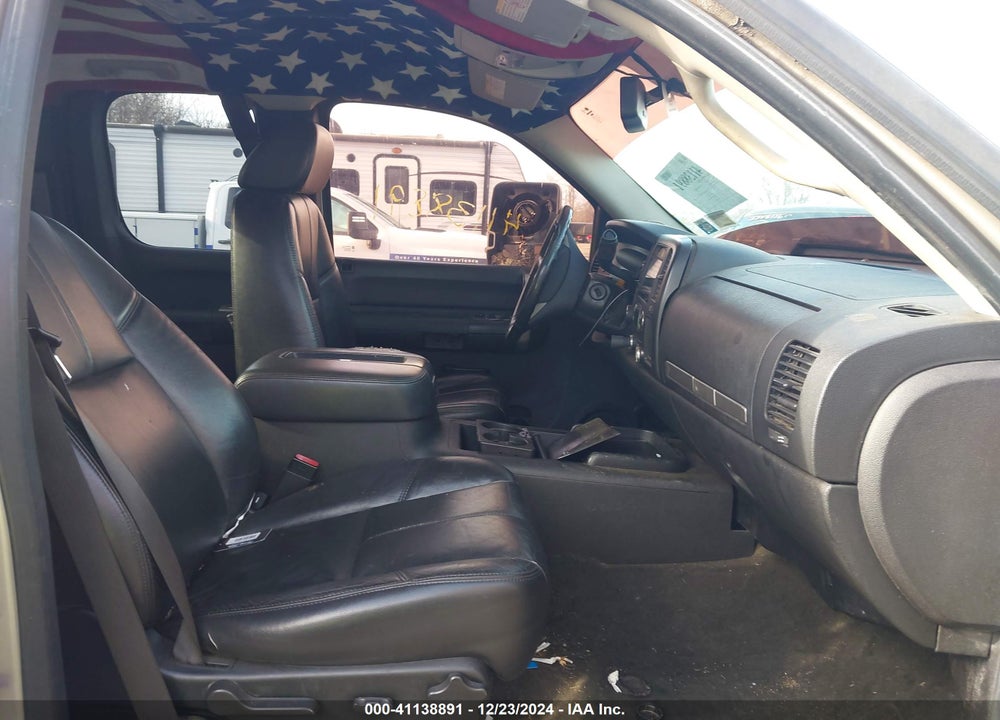 2008 CHEVROLET SILVERADO 2500HD LT2 VIN: 1GCHK29658E172264
