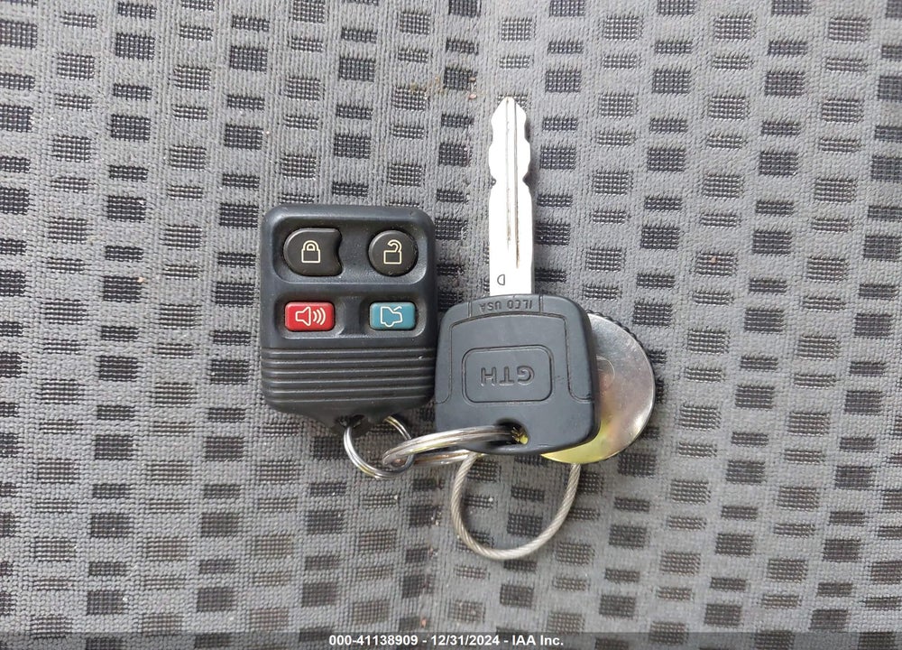 2006 FORD FOCUS ZX4 VIN: 1FAFP34N26W212200