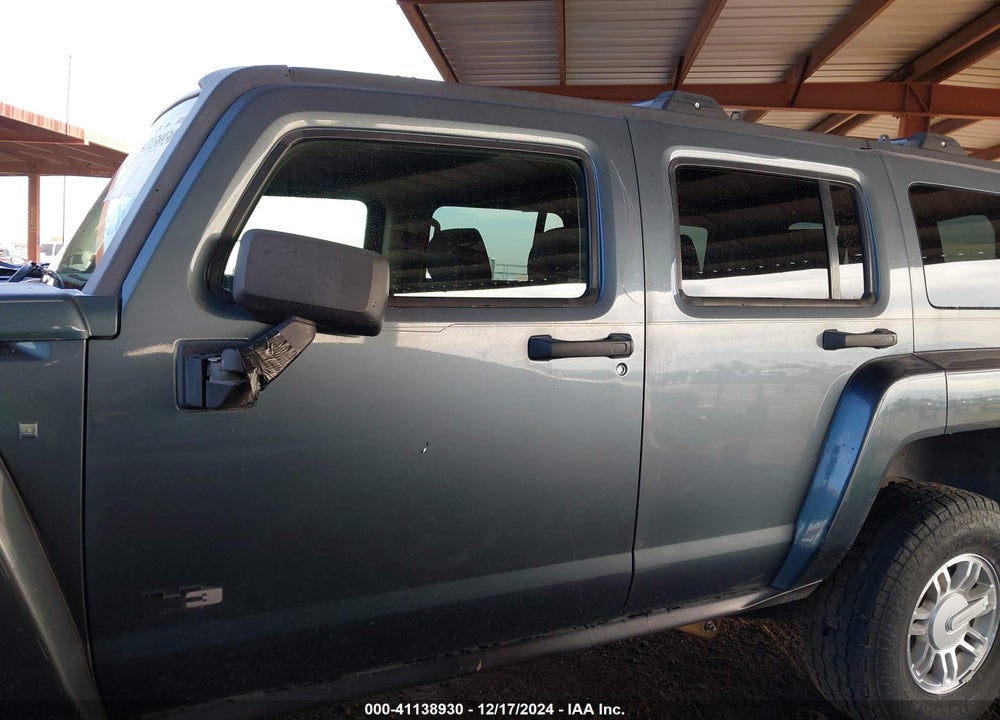 2006 HUMMER H3 SUV VIN: 5GTDN136968247755