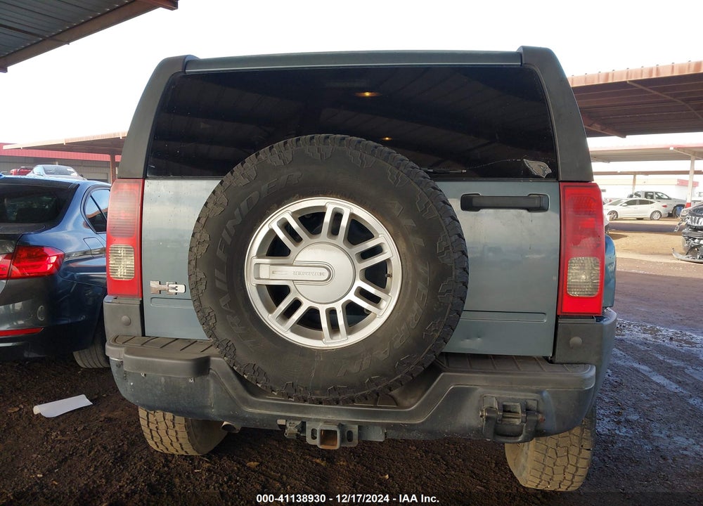 2006 HUMMER H3 SUV VIN: 5GTDN136968247755