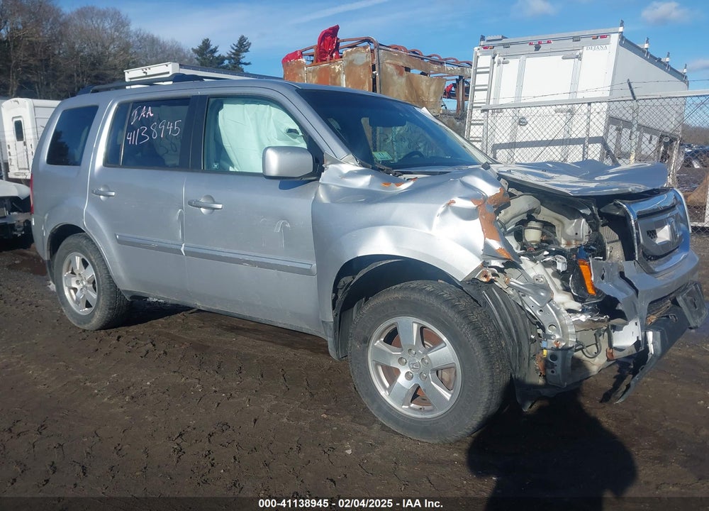 2011 HONDA PILOT EX-L VIN: 5FNYF4H56BB028995
