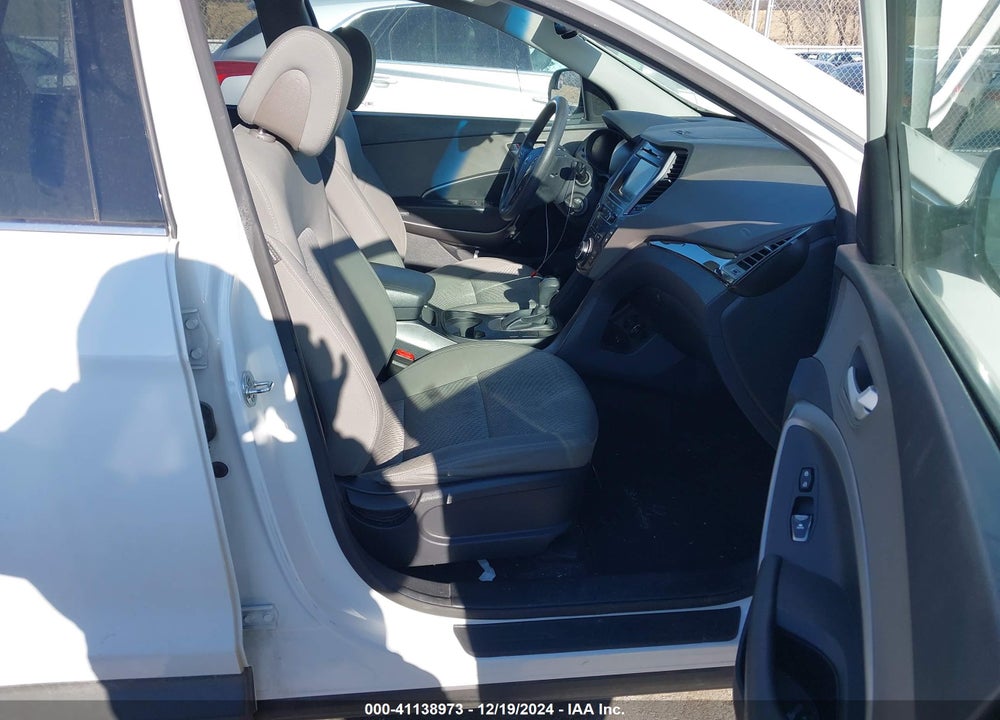 2017 HYUNDAI SANTA FE SE VIN: KM8SM4HFXHU205077