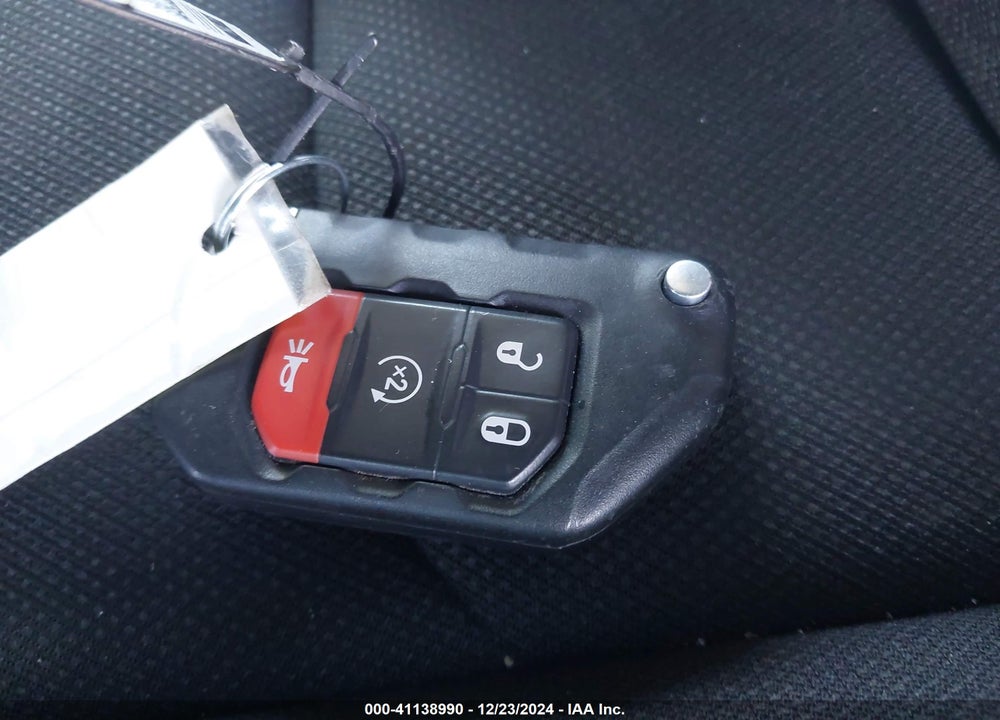 2019 JEEP WRANGLER UNLIMITED SPORT S 4X4 VIN: 1C4HJXDN5KW668486