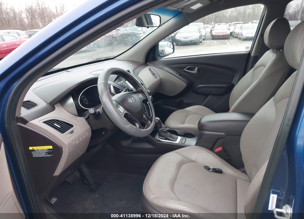2015 HYUNDAI TUCSON SE VIN: KM8JUCAG9FU998460