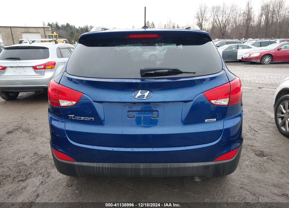 2015 HYUNDAI TUCSON SE VIN: KM8JUCAG9FU998460