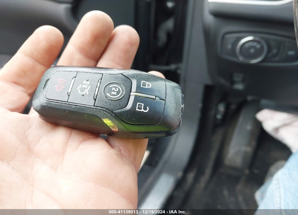 2015 LINCOLN MKZ HYBRID VIN: 3LN6L2LU5FR600710