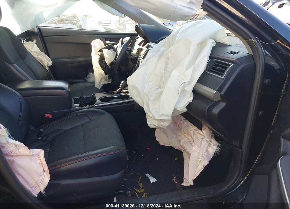 2017 TOYOTA CAMRY SE VIN: 4T1BF1FK4HU375699