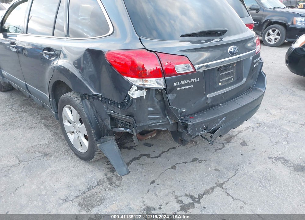 2011 SUBARU OUTBACK 2.5I PREMIUM VIN: 4S4BRBCCXB3426131