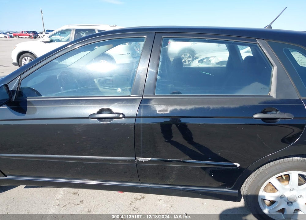 2006 KIA SPECTRA5 VIN: KNAFE161765319101