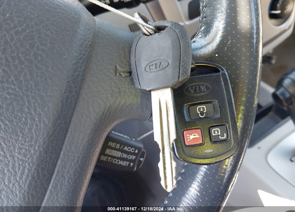 2006 KIA SPECTRA5 VIN: KNAFE161765319101